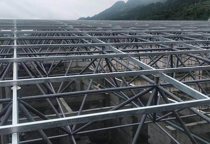 个旧仁怀冠英学校艺体楼网架